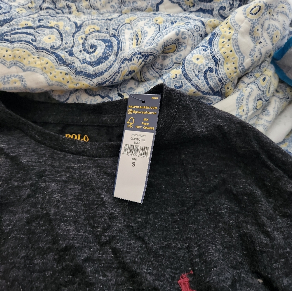 Long sleeve tee